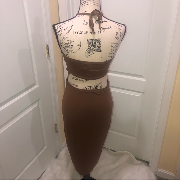 Halter Midi Dress- size large- NWT- $30 - Picture 5 of 8